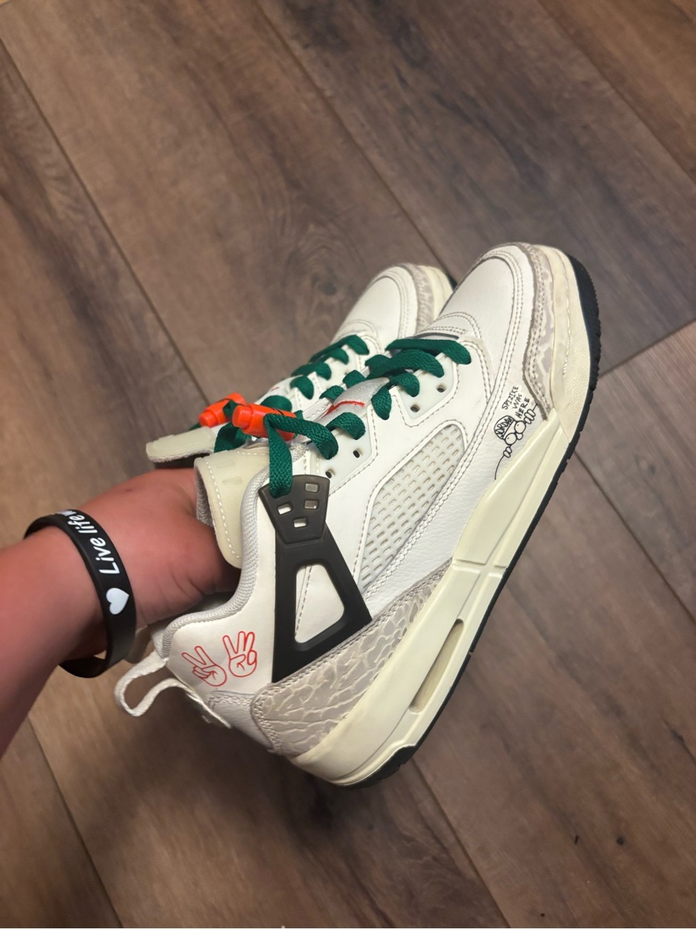 Jordan Spizike Kids Sneaker US 5 Leather Mid Top Lace Up White